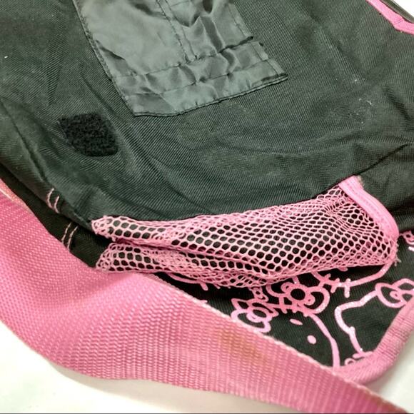 Sanrio's Hello Kitty Face and Bow Pattern Black/Pink Messenger Bag - Picture 7 of 8